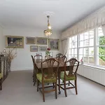 Onefinestay - Chiswick Apartments